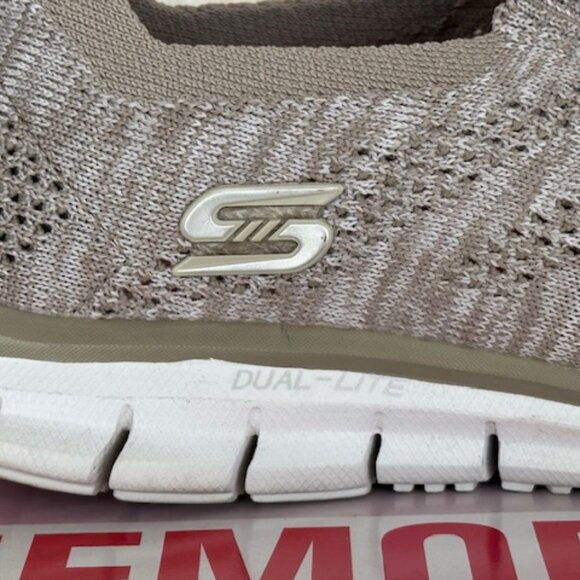 SKECHERS GLIDER STUNNER TAUPE 6.5 WIDE FIT - Picture 3 of 11